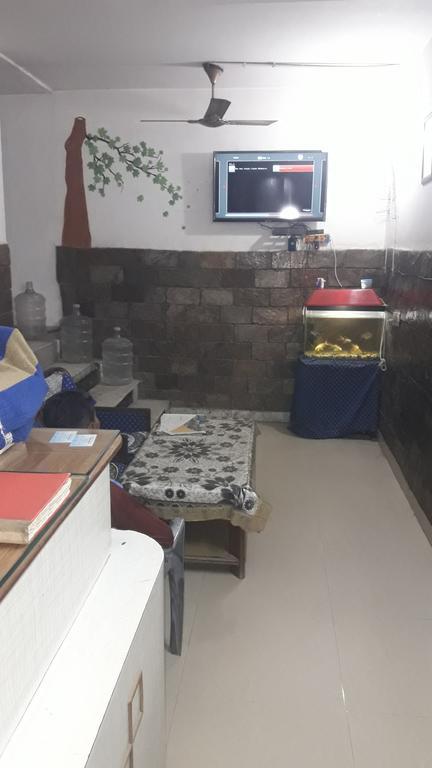 Rajdhani guest house Faridabad Extérieur photo