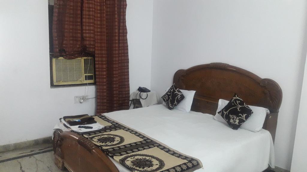 Rajdhani guest house Faridabad Extérieur photo