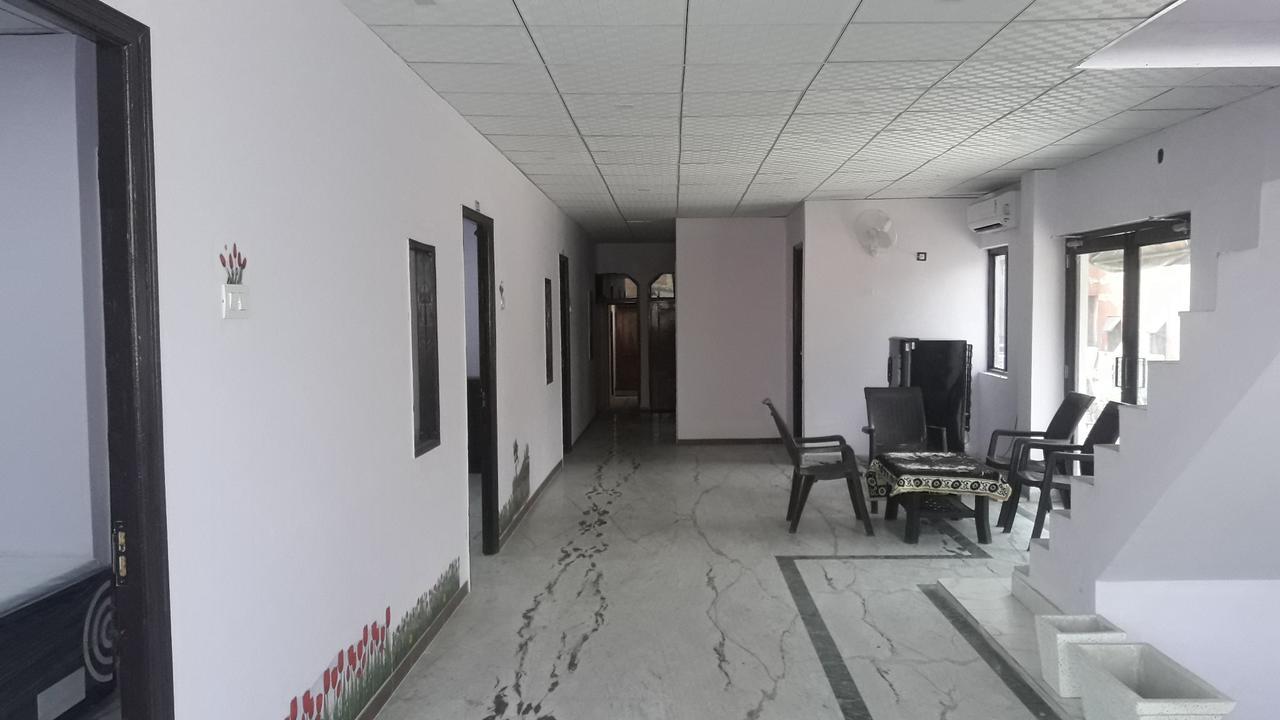 Rajdhani guest house Faridabad Extérieur photo