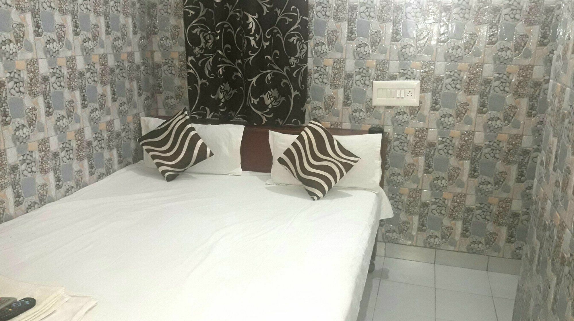 Rajdhani guest house Faridabad Extérieur photo